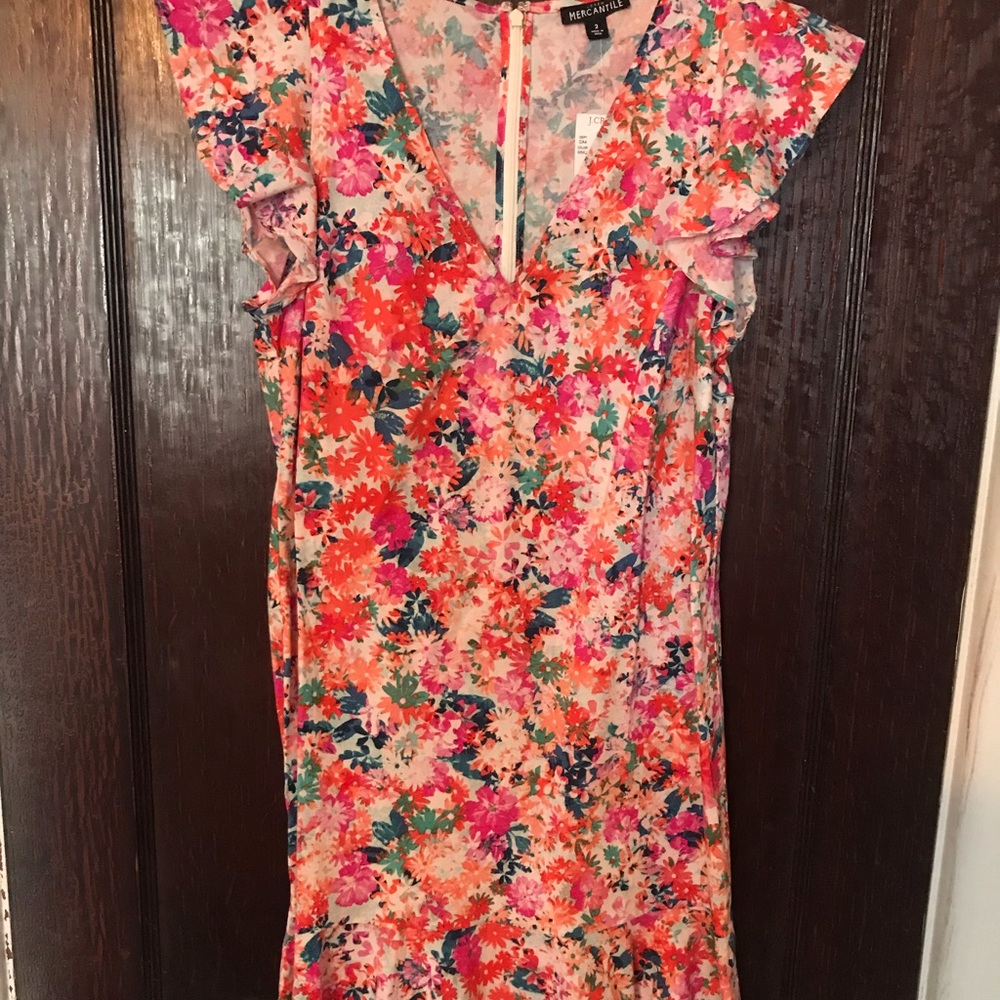 FLUTTER SLEEVE DRESS